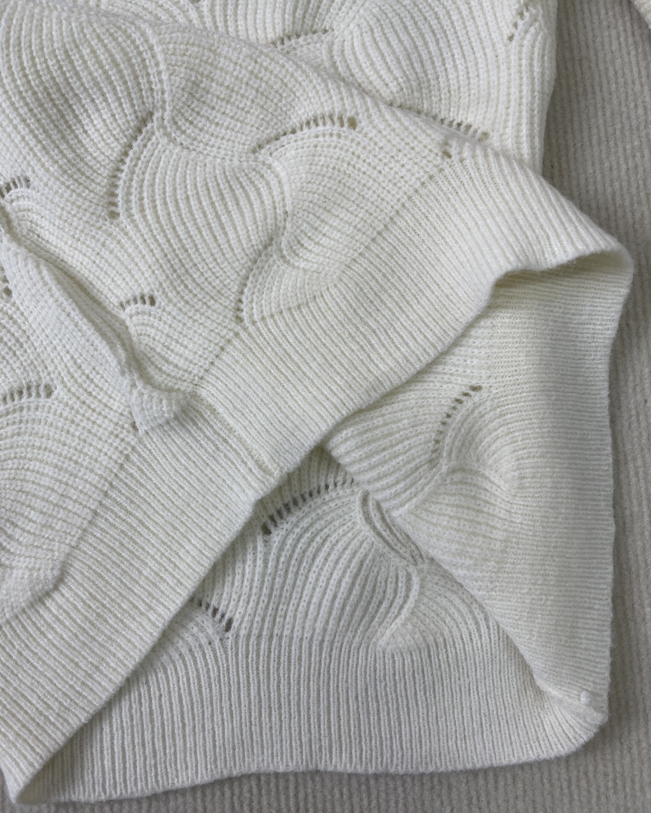 HerbstTrend® - Weißer Pullover mit kalten Schultern