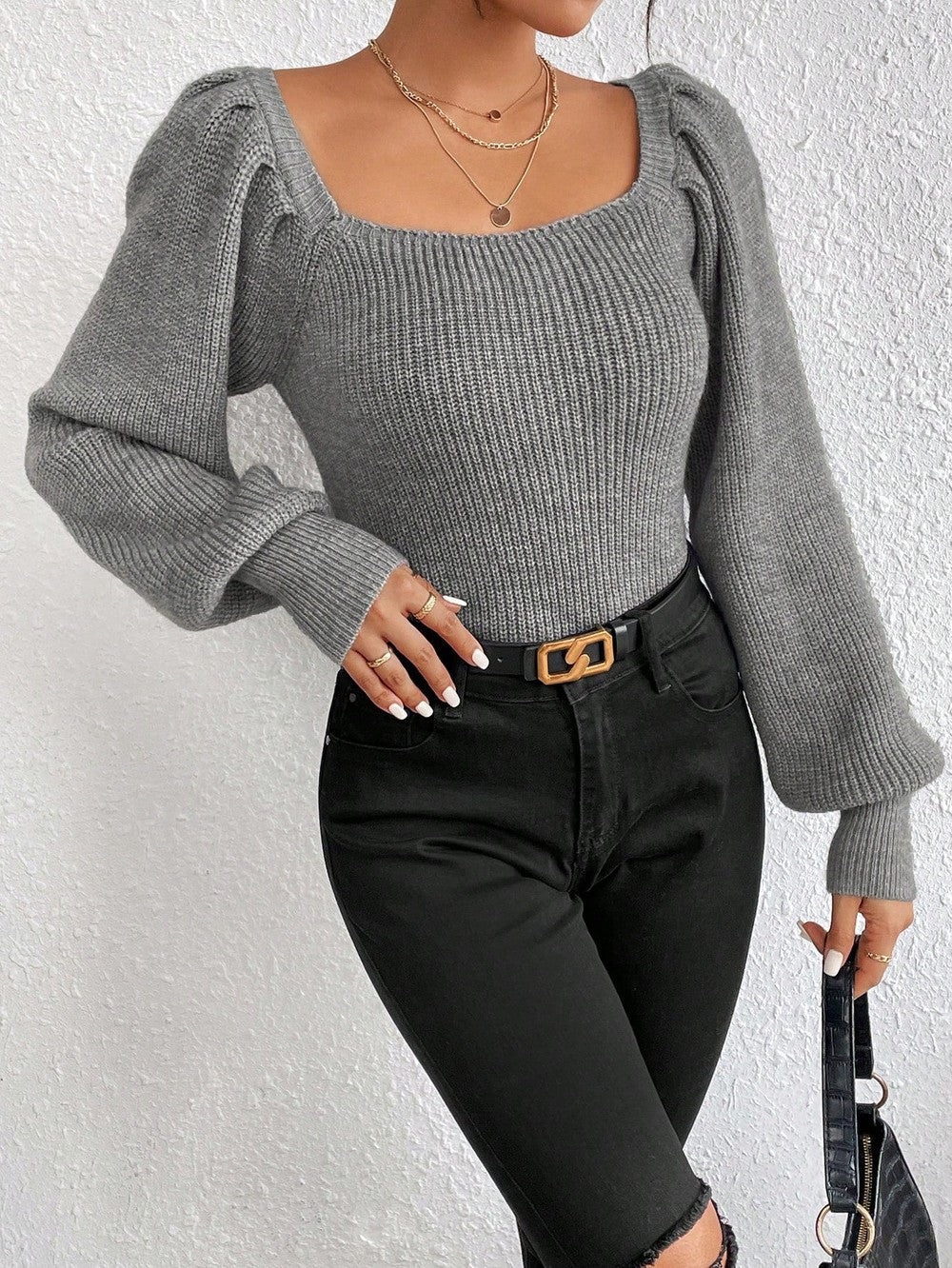 StrickSinn® - Grauer einfarbiger Pullover mit quadratischem Ausschnitt