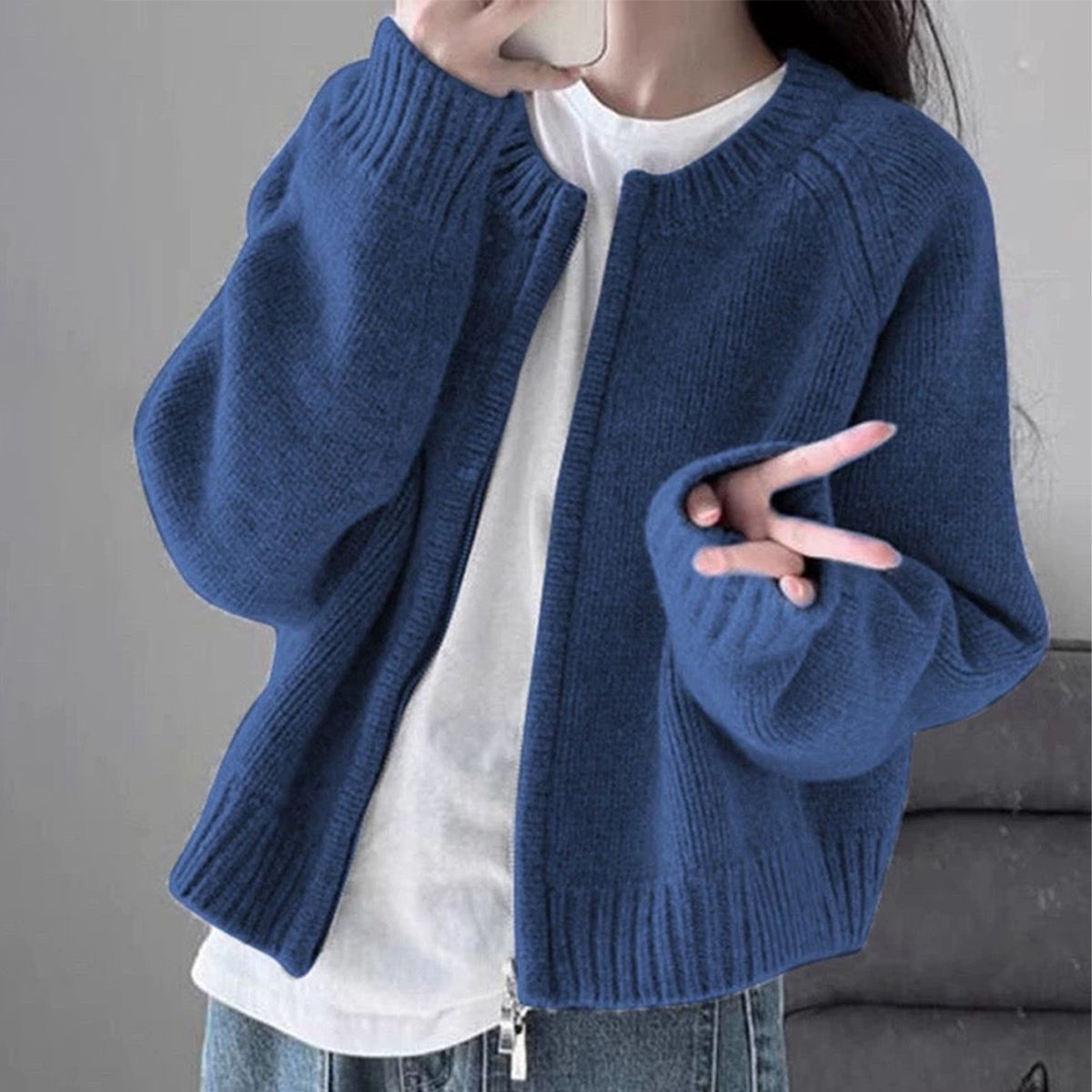 FallStil® - Unverwechselbare blaue einfarbige langärmelige Strickjacke