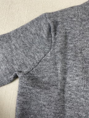 WinterTrend® - Grauer langärmeliger Pullover mit V-Ausschnitt Twofer