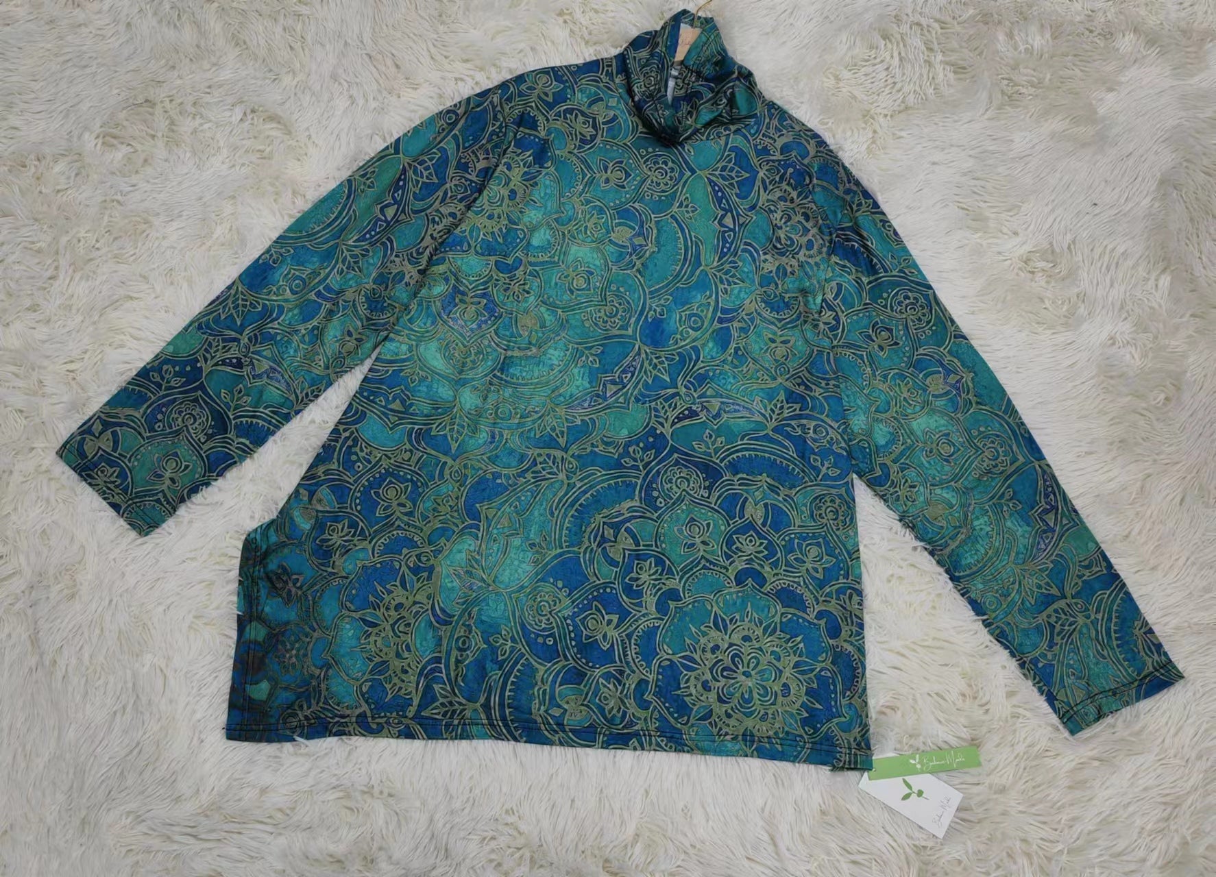 FallStil® - Paisley Grün-Blau Ombre Mock Neck Top