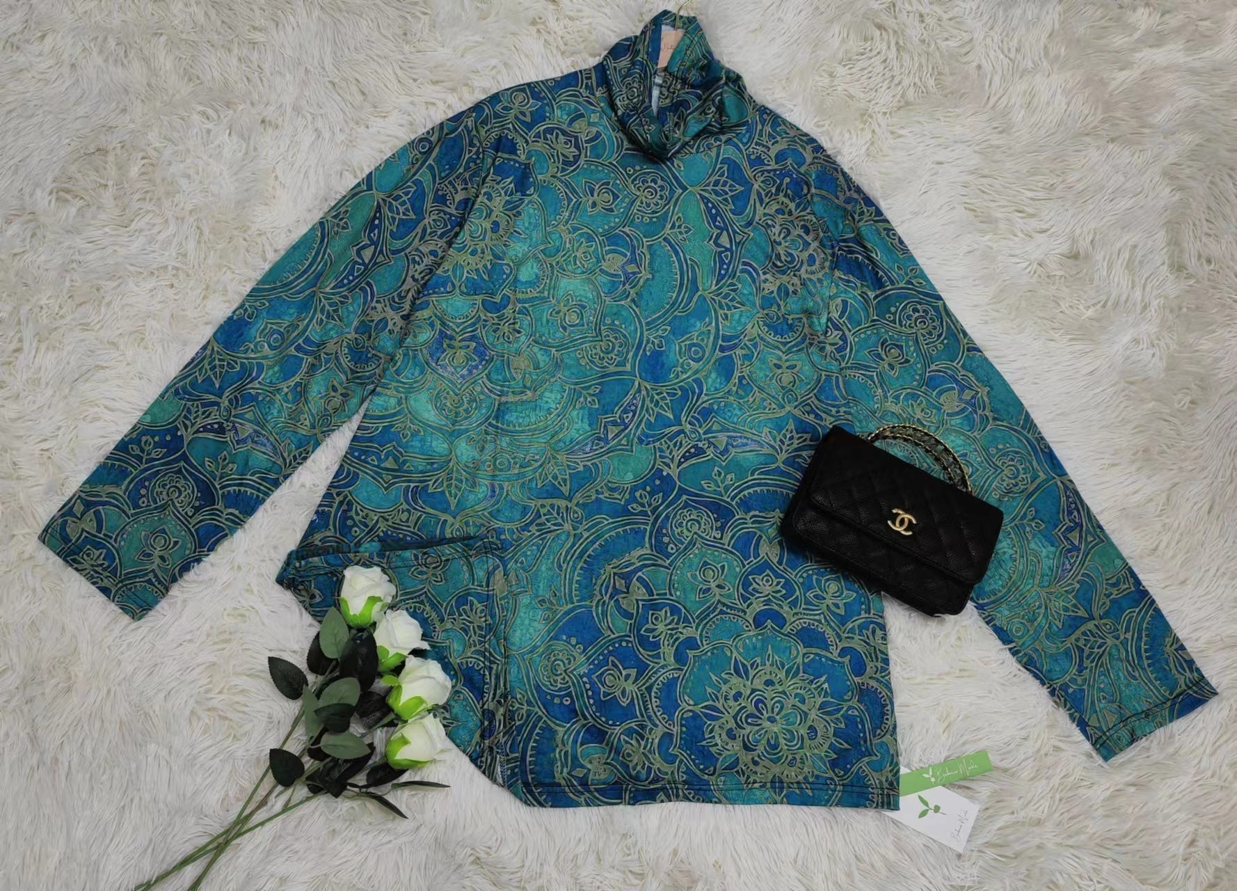 FallStil® - Paisley Grün-Blau Ombre Mock Neck Top