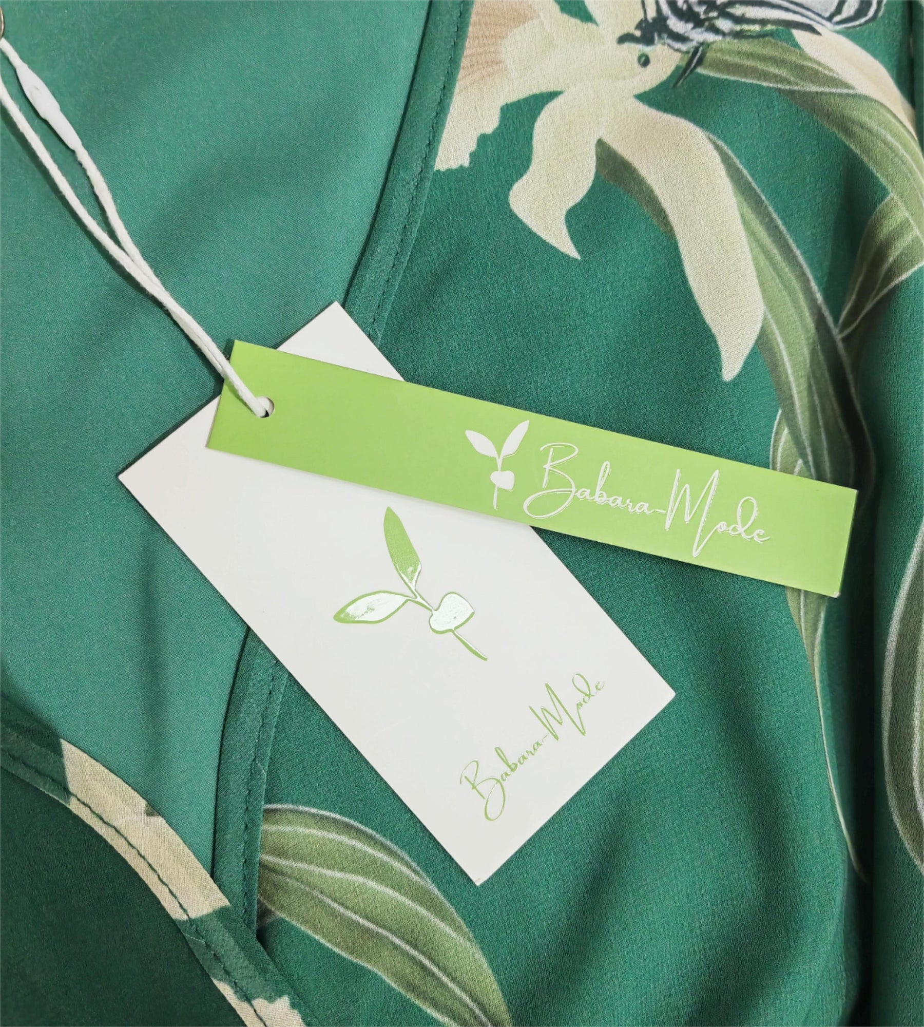 FallStil® - Grünes langärmeliges Maxikleid mit V-Ausschnitt