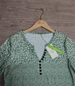 BlütenBliss® - Grün Weiß Floral Print Notch Neck Knopfleiste Shirt