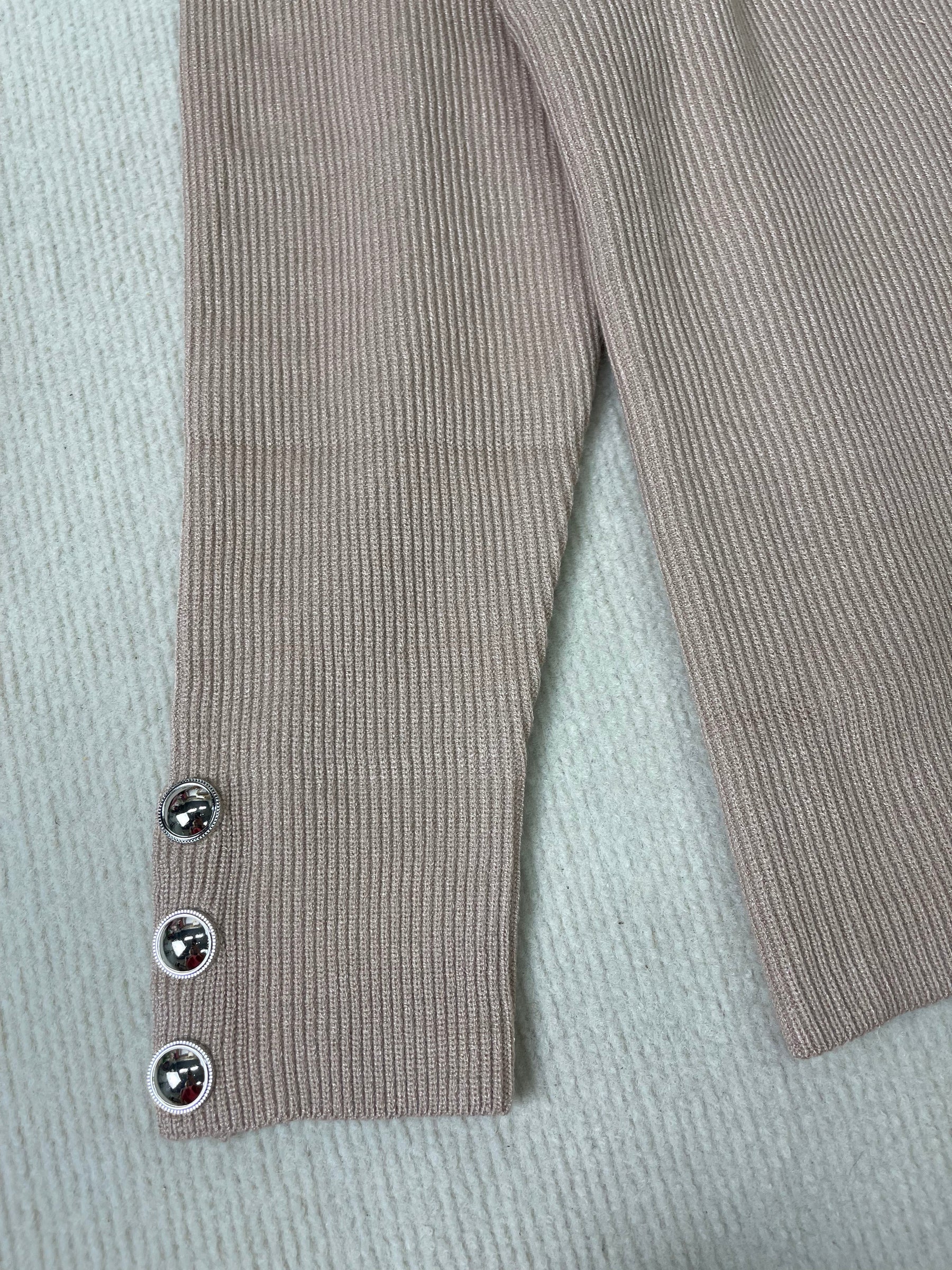 StrickSinn® - Moderner einfarbiger Pullover mit hohem Halsausschnitt