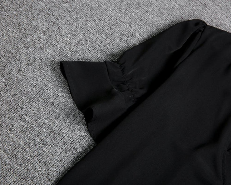 Naturlux® - Ein Schwarzes Kleid für die Ewigkeit