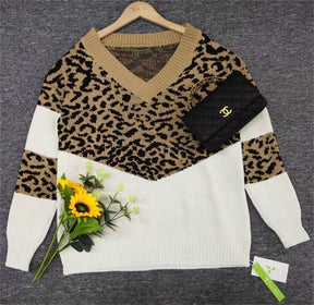 Monci® - "Ruf der Wildnis" V-Ausschnitt Pullover