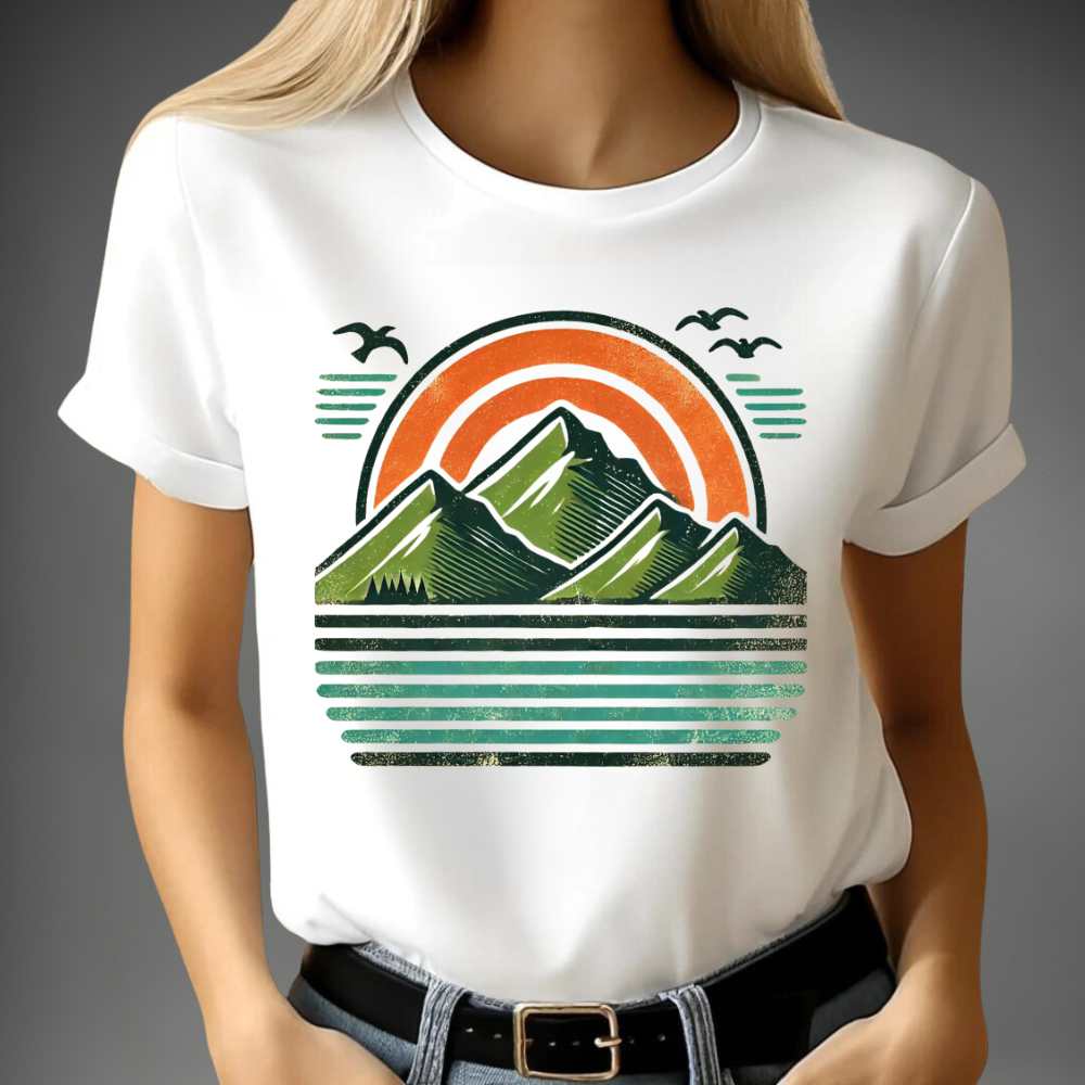 Bergsonnenaufgang T-Shirt