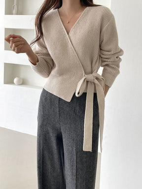 FallStil® - Eleganter schlichter Pullover mit V-Ausschnitt
